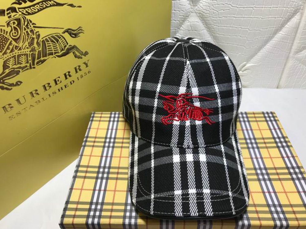 Bv*b*rry Hat
